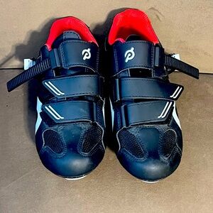 Woman’s size 37 Peloton shoes